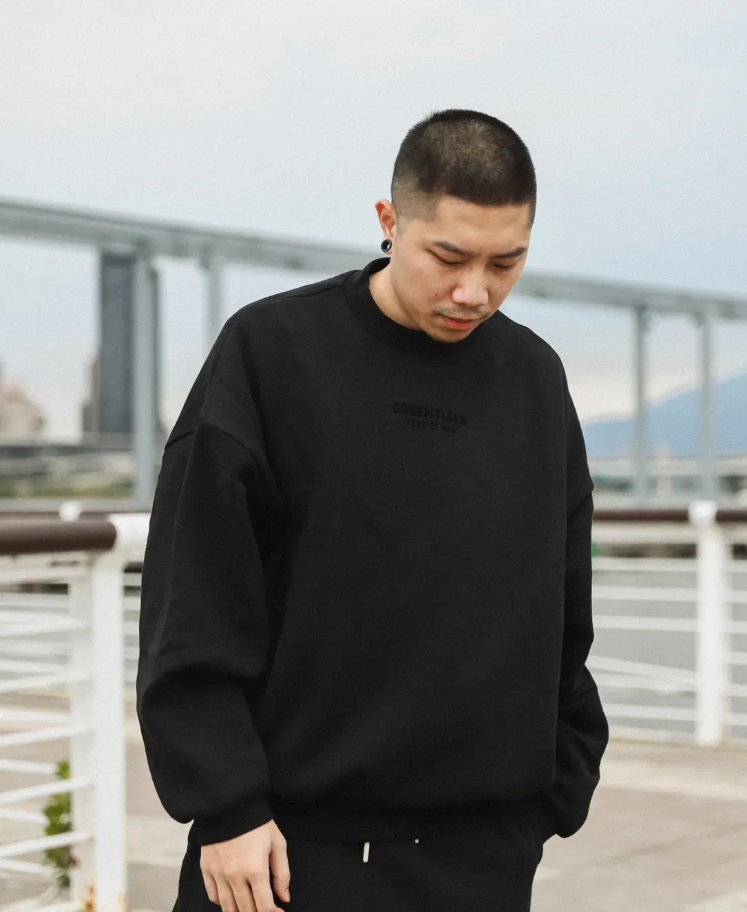FOG Fear Of God Essentials CREWNECK 【192BT232040F】