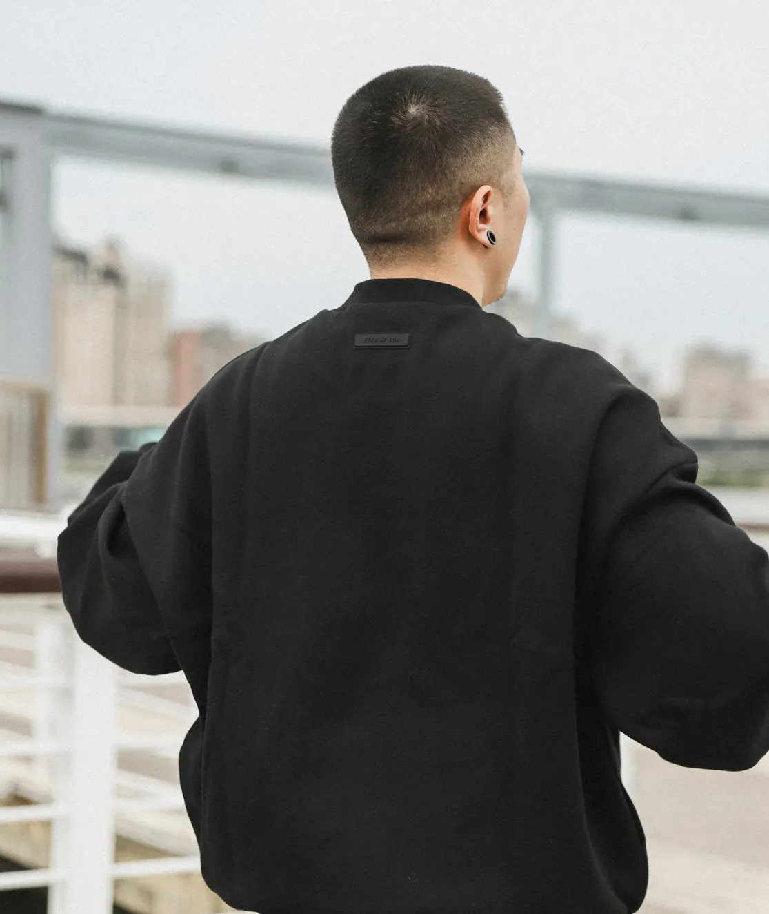 FOG Fear Of God Essentials CREWNECK 【192BT232040F】